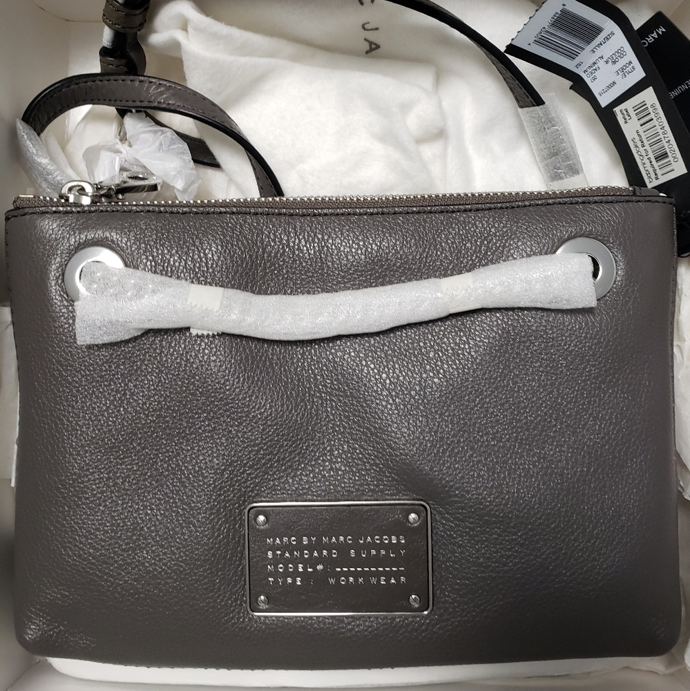 Marc Jacobs Gray Pebbled Leather Crossbody Bag